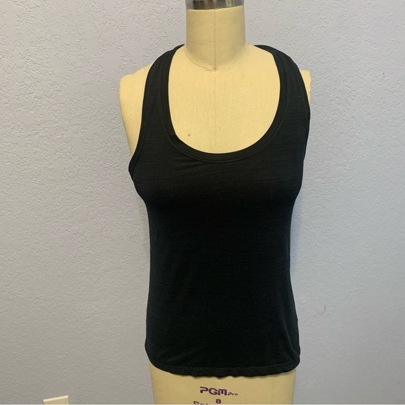 Vuori Tops - Vuori Women’s Gray Black Racerback Tank Top